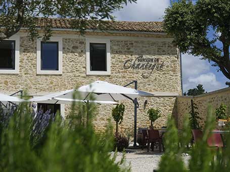 Domaine de Chantegut à Sarrians, pièces de théatre.