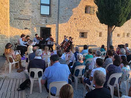 Vernissage peinture Domaine de Mas Caron à Caromb